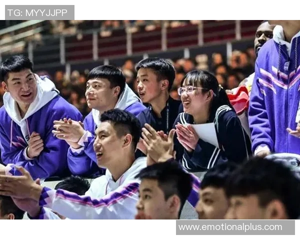 残疾男孩与篮球明星携手追梦的感人故事与奋斗历程